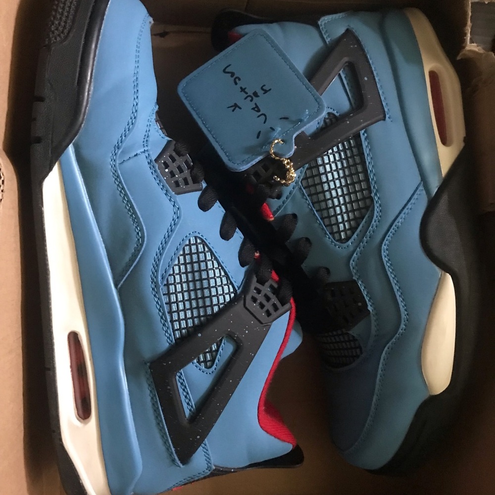 Jordons 4’s Travis Scott